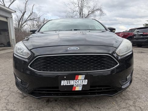 Used 2015 Ford Focus SE w/ SE Sport Package image 2