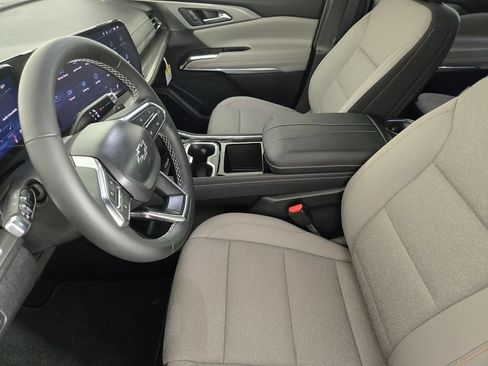 New 2026 Chevrolet Traverse LT w/ Midnight/Sport Edition FWD image 15