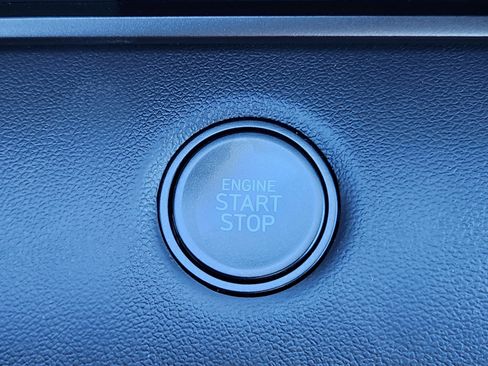 New 2025 Hyundai Elantra Sport image 24