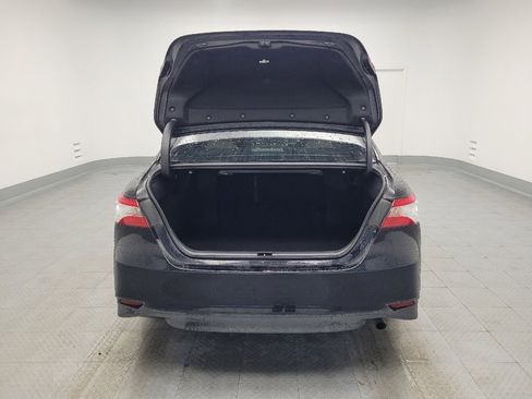 Used 2019 Toyota Camry LE FWD image 29
