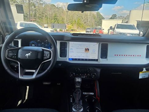 New 2026 Ford Bronco Heritage Edition AWD/4WD image 10