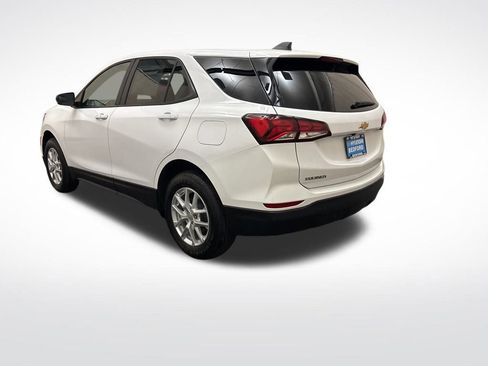 Used 2023 Chevrolet Equinox LS image 8