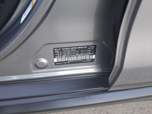 Used 2025 Mitsubishi Outlander Sport SE AWD/4WD image 3