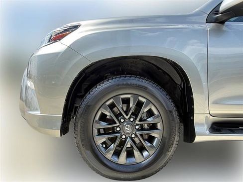 Used 2023 Lexus GX 460 Premium w/ Premium Plus Package AWD/4WD image 3