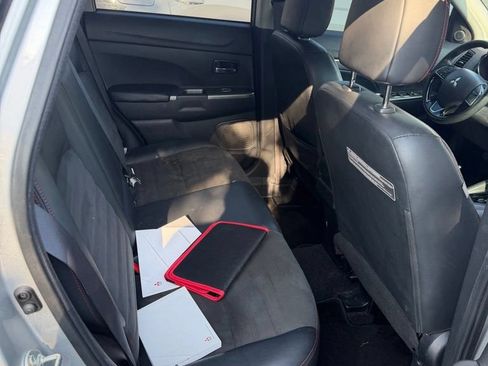 Used 2018 Mitsubishi Outlander Sport SE AWD/4WD image 10