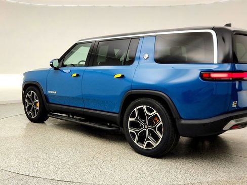 Used 2024 Rivian R1S Adventure AWD/4WD image 7