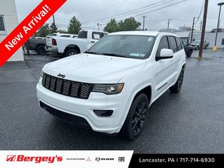 Used 2021 Jeep Grand Cherokee Laredo X AWD/4WD video 1