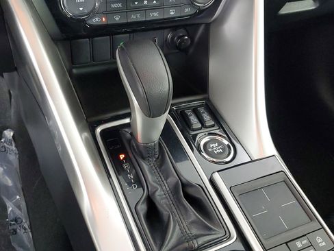 Used 2019 Mitsubishi Eclipse Cross SE image 36