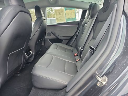 Used 2024 Tesla Model 3 Standard Range image 18