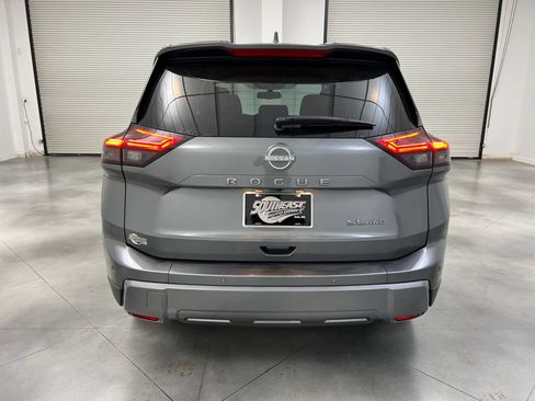 Used 2026 Nissan Rogue SL AWD/4WD image 8