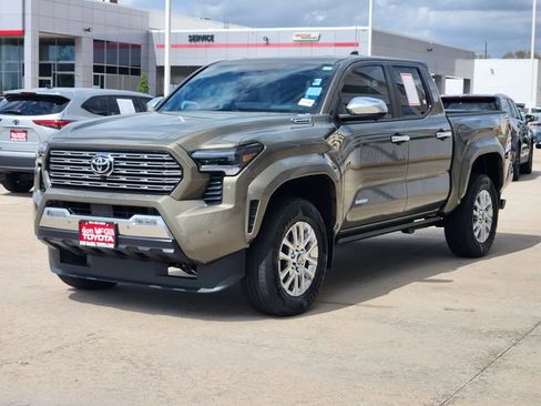 Certified 2025 Toyota Tacoma Limited image 3