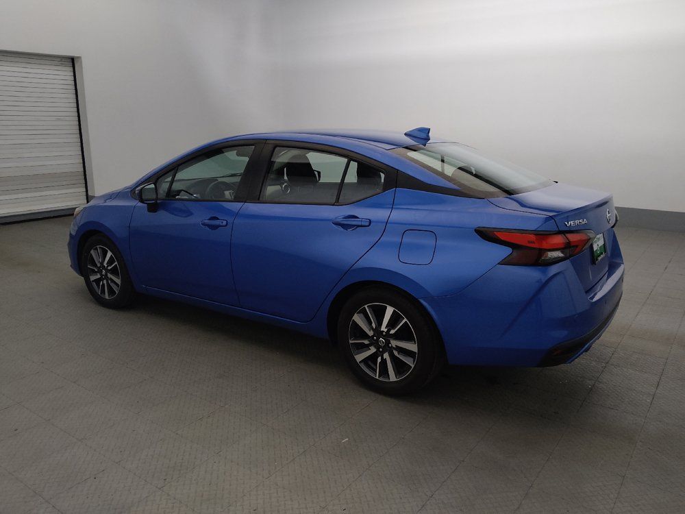 Used 2021 Nissan Versa SV FWD image 3