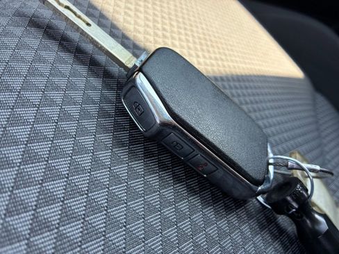 Used 2025 Kia Soul LX w/ LX Technology Package image 21