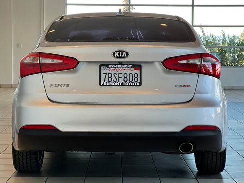 Used 2014 Kia Forte EX w/ Premium Package image 5