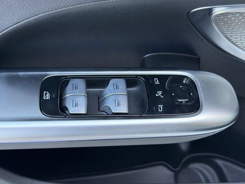Used 2026 Mercedes-Benz C 300 Sedan image 24