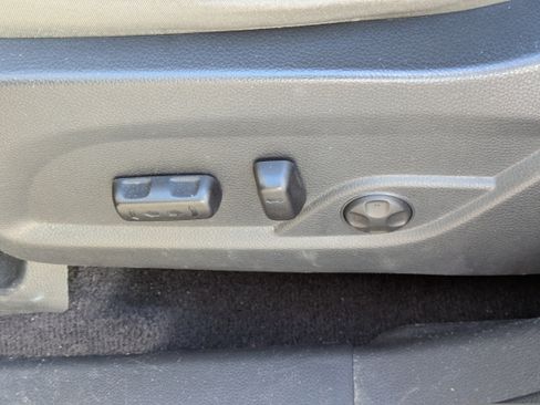 Used 2013 Hyundai Santa Fe Sport w/ Popular Equipment Pkg image 11