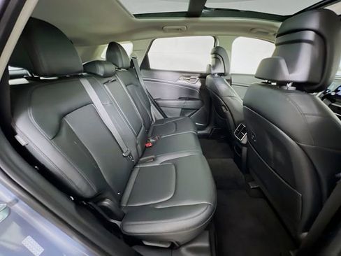 Used 2025 Kia Sportage EX w/ Premium Package FWD image 42