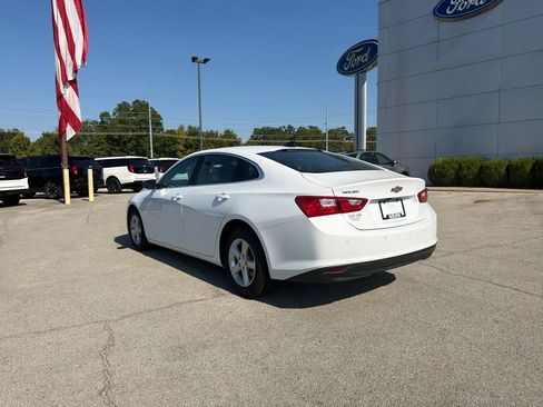 Used 2024 Chevrolet Malibu LS w/ Driver Confidence Package FWD image 3