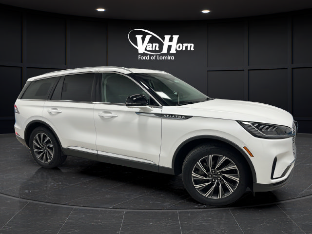 Used 2025 Lincoln Aviator AWD image 1