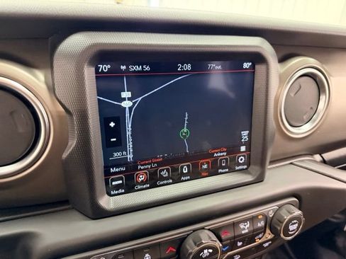 Used 2021 Jeep Wrangler Unlimited Rubicon AWD/4WD image 12
