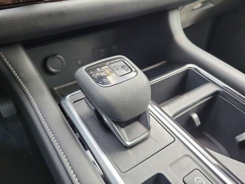 Certified 2024 Nissan Pathfinder SL FWD image 29