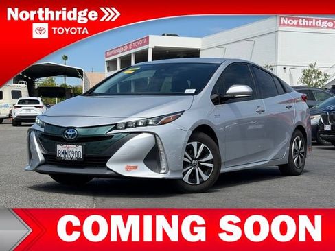 Used 2019 Toyota Prius Prime Plus w/ Carpet Mat Package FWD image 3