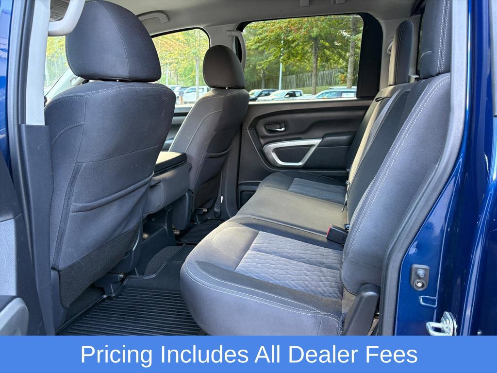 Used 2021 Nissan Titan SV AWD/4WD image 21