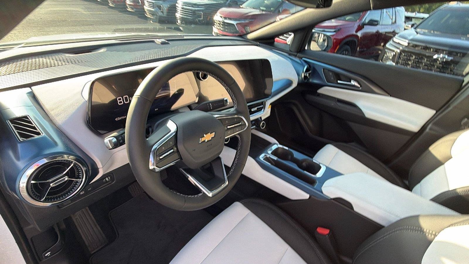 New 2026 Chevrolet Equinox EV LT FWD image 3