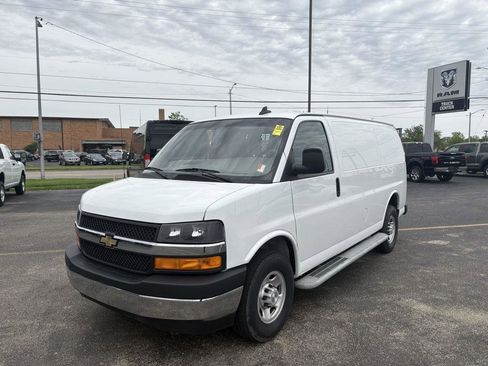 Used 2023 Chevrolet Express 2500 w/ Driver Convenience Package image 13