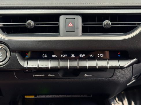 Used 2022 Lexus UX 200 w/ Accessory Package (Z2) FWD image 25