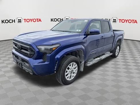 Certified 2024 Toyota Tacoma SR5 image 3