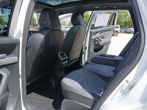 New 2026 Volkswagen Tiguan SE R-Line FWD image 20