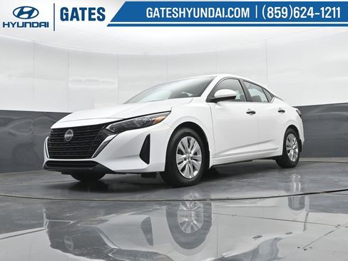 Used 2025 Nissan Sentra S FWD image 36