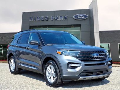 Certified 2023 Ford Explorer XLT w/ Equipment Group 202A