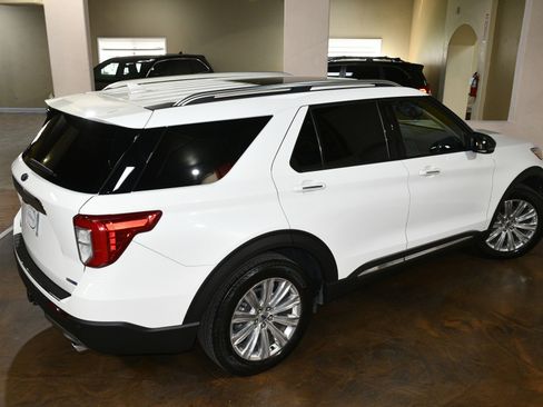 Used 2020 Ford Explorer Limited w/ Class III Trailer Tow Package image 79