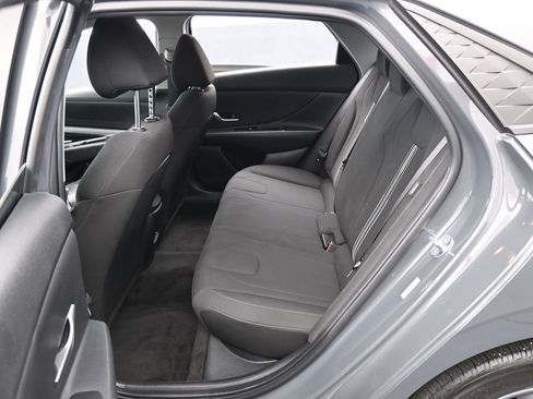 Used 2024 Hyundai Elantra SEL FWD image 28