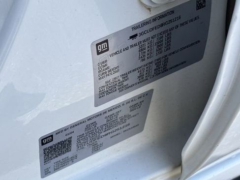 Used 2024 Chevrolet Silverado 1500 LT Trail Boss w/ Protection Package AWD/4WD image 8