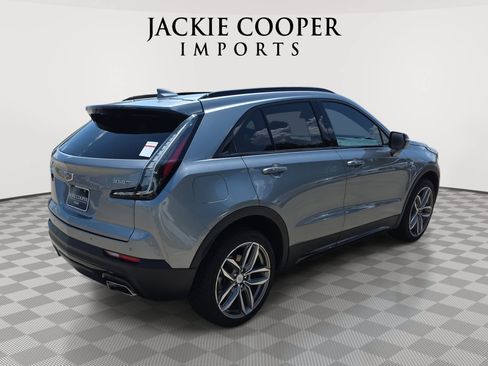 Used 2023 Cadillac XT4 Sport w/ Cold Weather Package FWD image 5