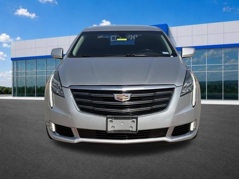 Used 2018 Cadillac XTS Luxury FWD image 2