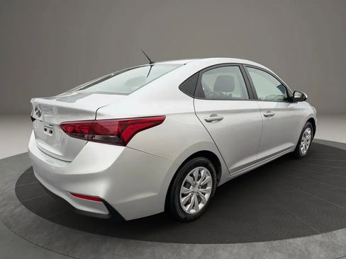 Used 2020 Hyundai Accent SE FWD image 5