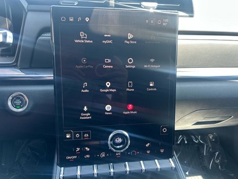 Used 2026 GMC Terrain Elevation w/ LPO, Floor Liner Package AWD/4WD image 18