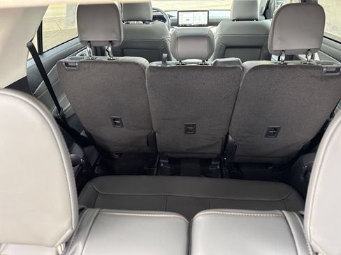 New 2026 Ford Explorer Active w/ Active Comfort Package AWD/4WD image 40