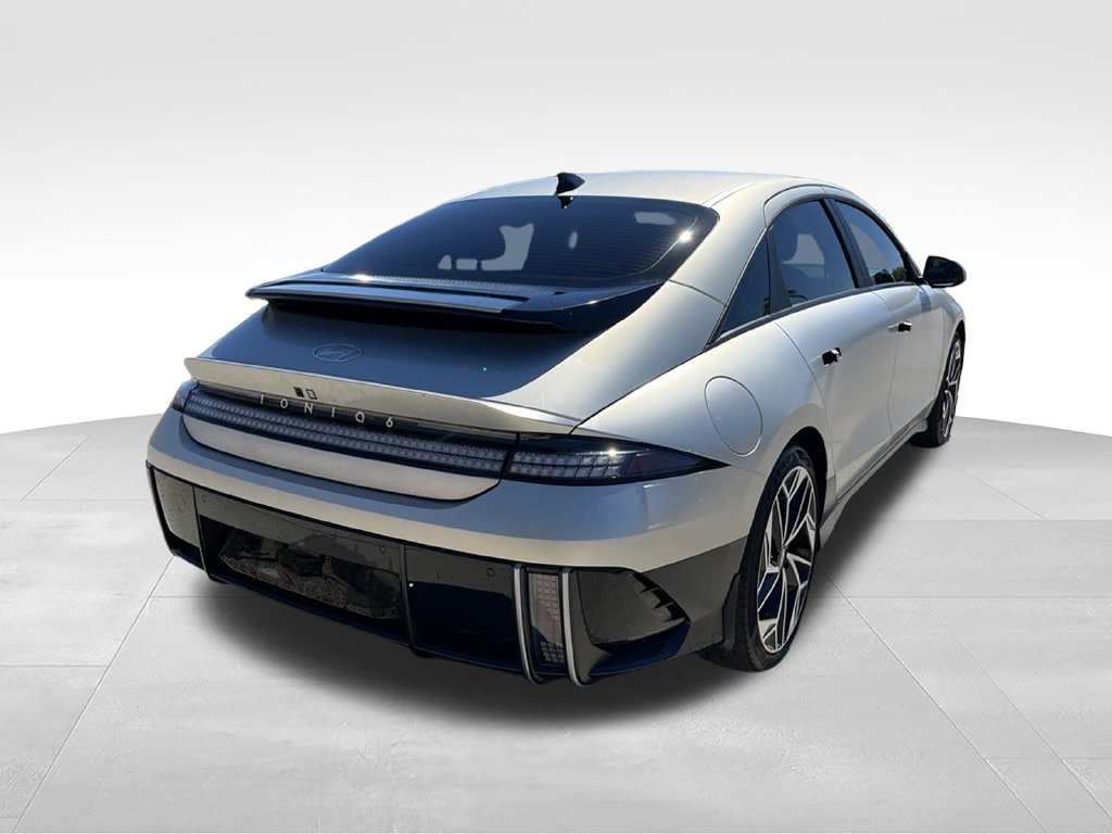 Used 2024 Hyundai Ioniq 6 SEL RWD image 7