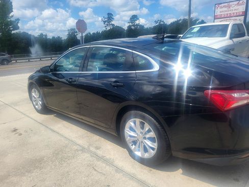 Used 2020 Chevrolet Malibu LT FWD image 29