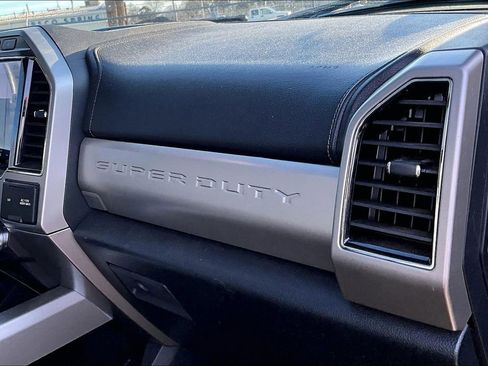 Used 2022 Ford F250 Lariat w/ Lariat Ultimate Package image 21