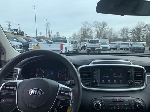 Used 2020 Kia Sorento L image 26