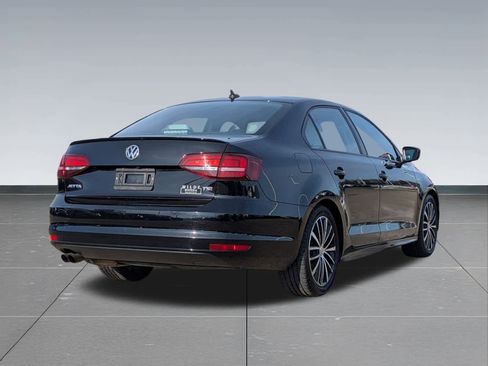 Used 2016 Volkswagen Jetta Sport image 7