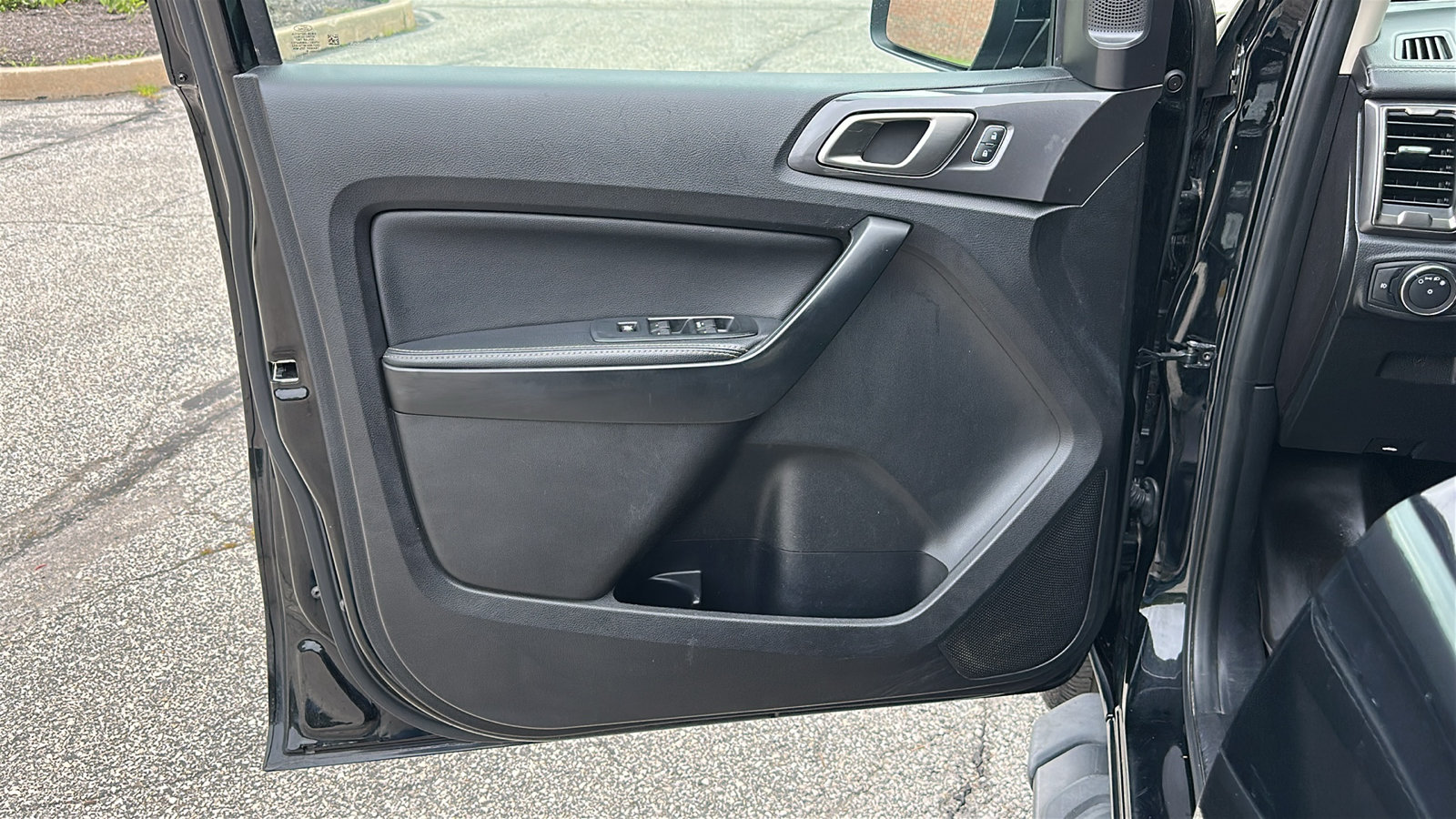Used 2019 Ford Ranger Lariat w/ Equipment Group 501A Mid AWD/4WD image 14