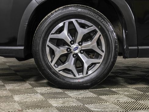 Used 2022 Subaru Forester Premium image 20