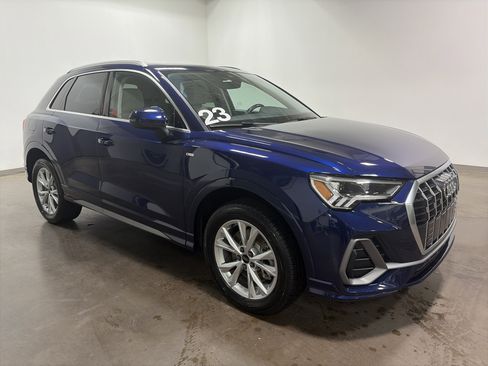Used 2023 Audi Q3 2.0T Premium Plus AWD/4WD image 2